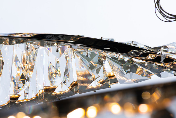 LA2021037-1228
